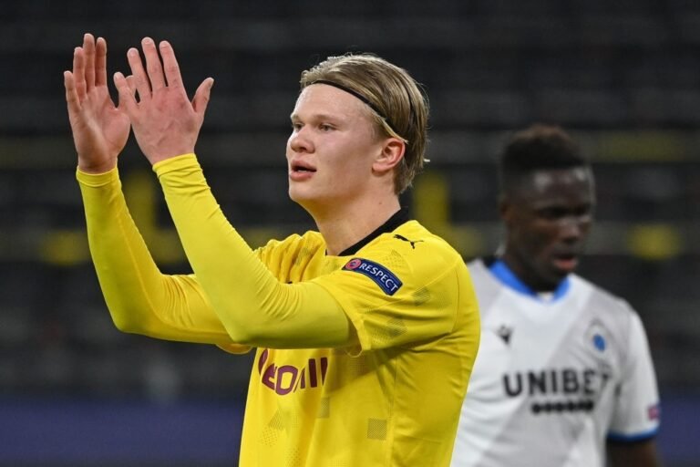 Borussia Dortmund confirma lesão de Haaland