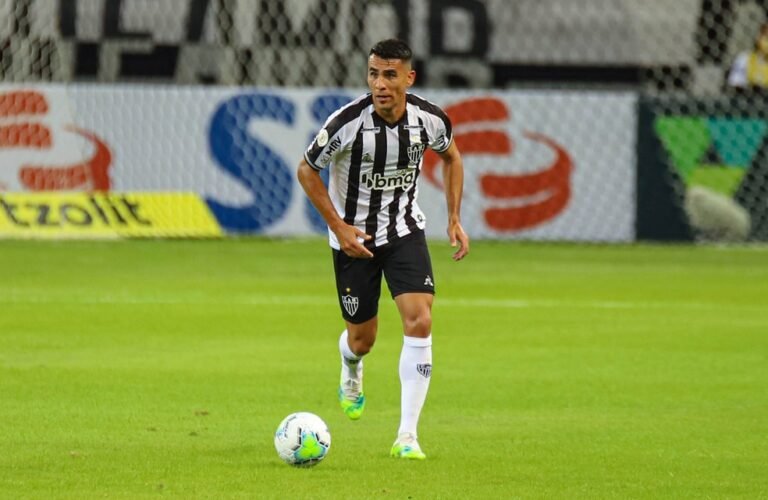 Junior Alonso quer controle emocional do Atlético Mineiro e destaca: “Há muito pelo que brigar”
