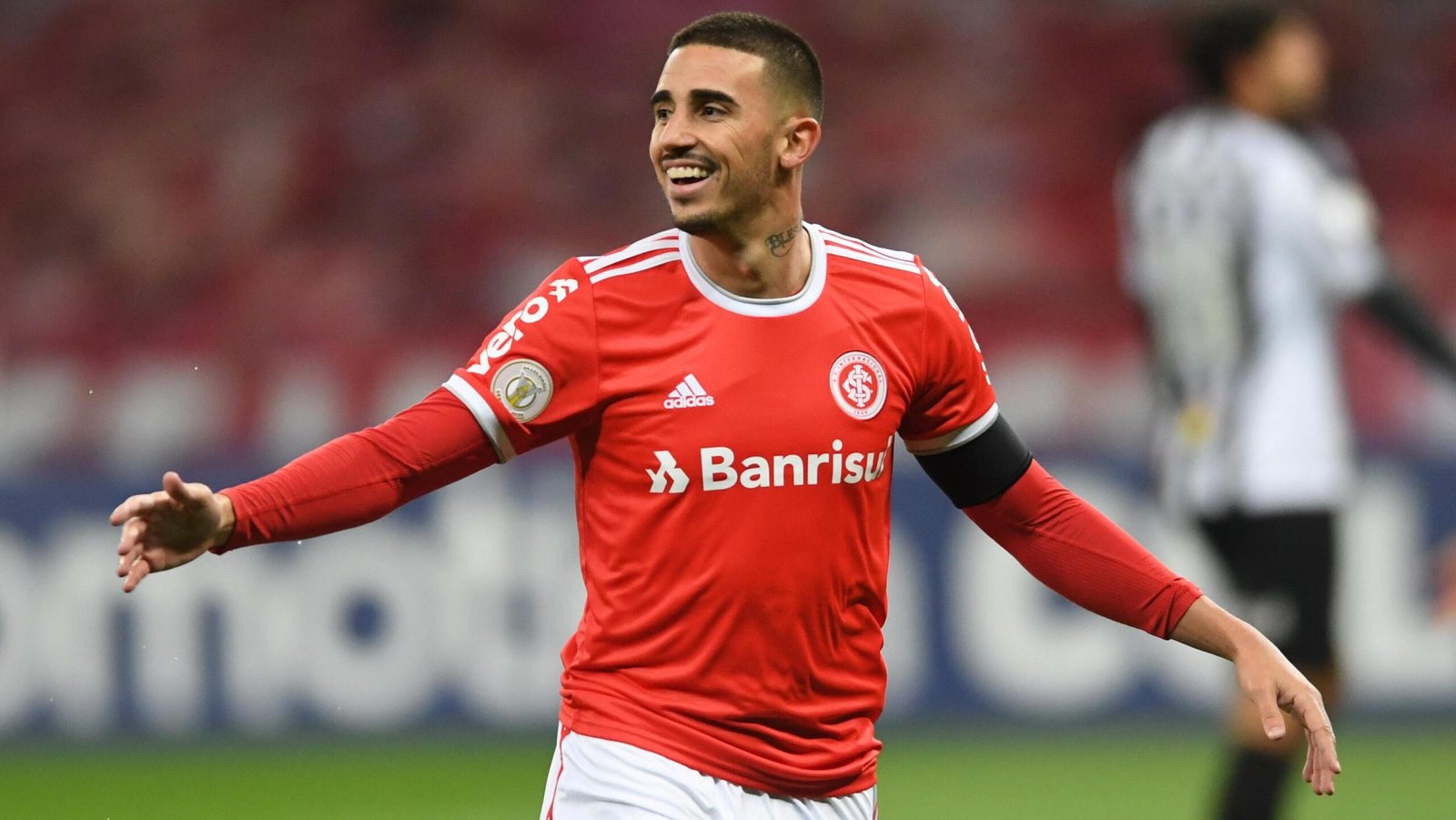 Thiago Galhardo: “Eu não sou tão bom quanto diziam, assim como não sou tão ruim quanto dizem agora”