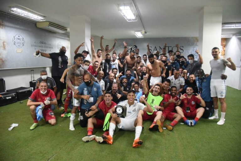 Árbitro que apitará primeiro jogo entre Santos e Boca Juniors já está definido; confira nome