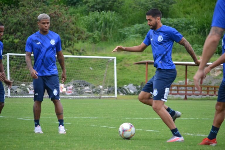 Confiança já briga para não cair na reta final