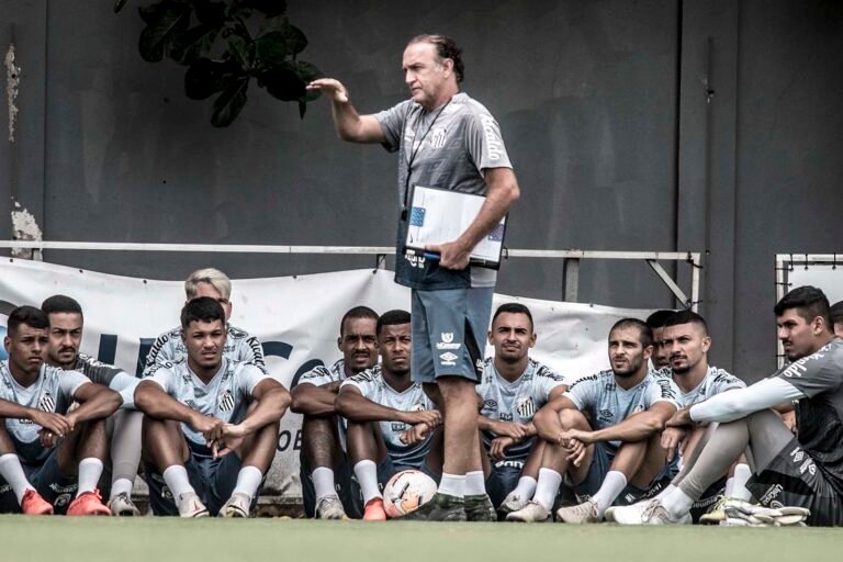 Santos terá decisões e maratona de jogos em janeiro