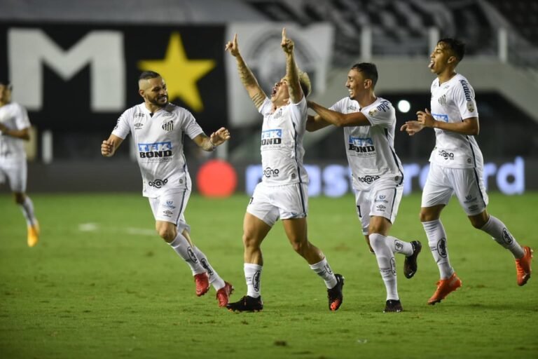 Diretoria fecha premiação milionária por conquista da Libertadores