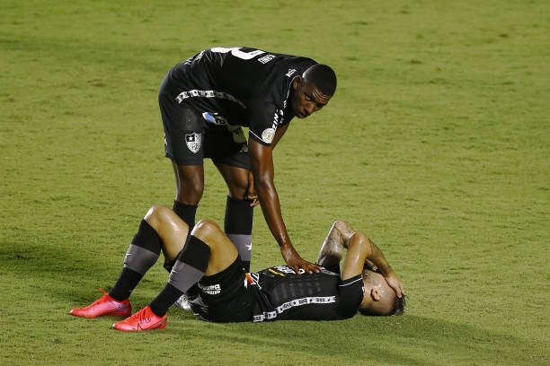 Botafogo se complica