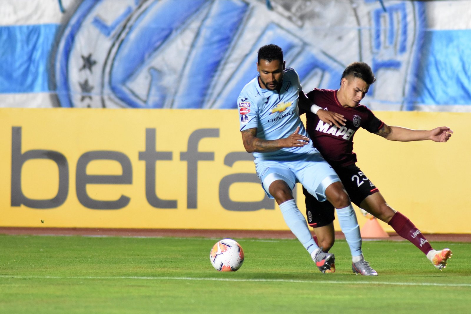 Bolívia e o surpreendente crescimento de seus clubes a cada temporada