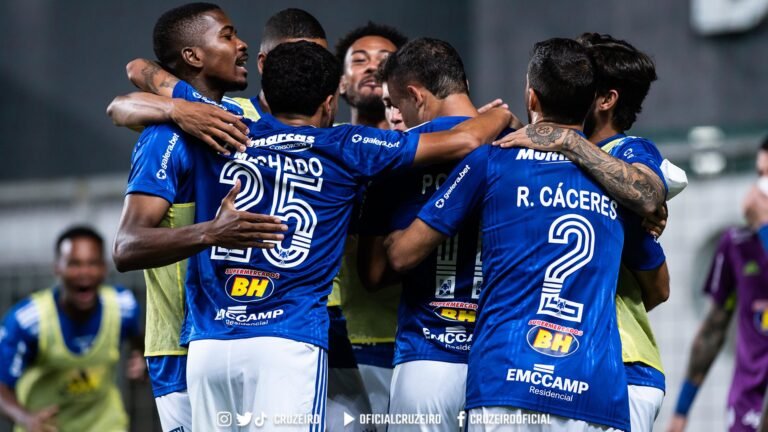 Cruzeiro vence Operário e se mantém na Série B