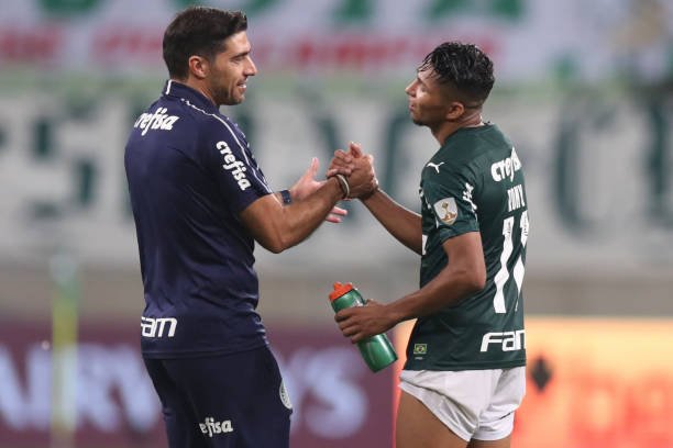 Rony volta aos treinos