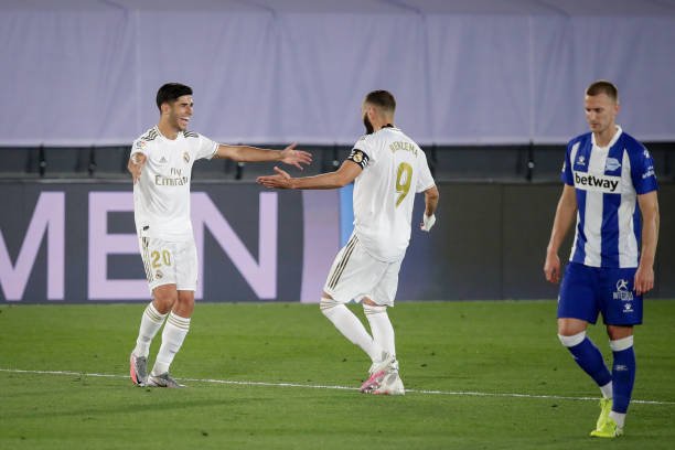 Real Madrid goleia e espanta crise