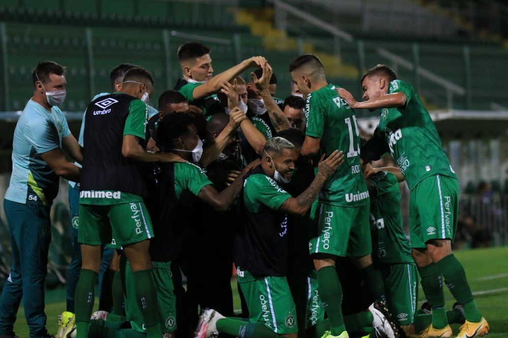 Momento decisiva: Santa Catarina espera ter 3 acessos nos próximos dias