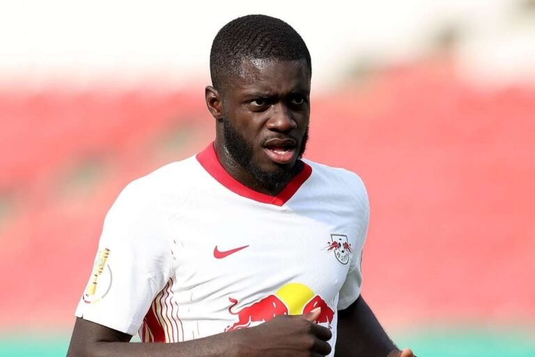 O Chelsea planeja pagar 50 milhões de euros em Upamecano