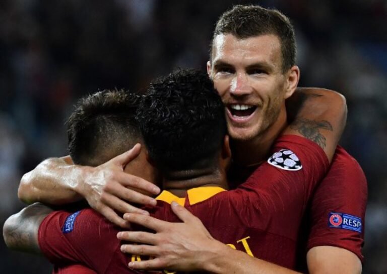 Edin Dzeko tem o Manchester United como nova opção de clube