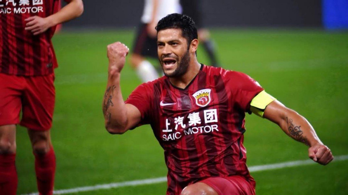 Besiktas recua no caso Hulk e se volta para Diego Costa