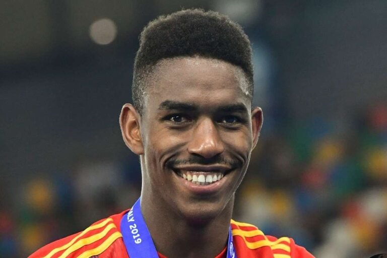 Milan insiste na contratação de Júnior Firpo