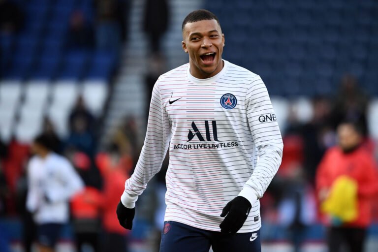 A posição do Real Madrid sobre Mbappé
