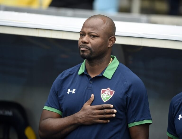 Sem Nenê e Marcos Paulo, Marcão esboça o time para enfrentar o Flamengo