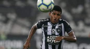 Lecaros, Ênio e Rhuan chegam atrasados em treino e são repreendidos