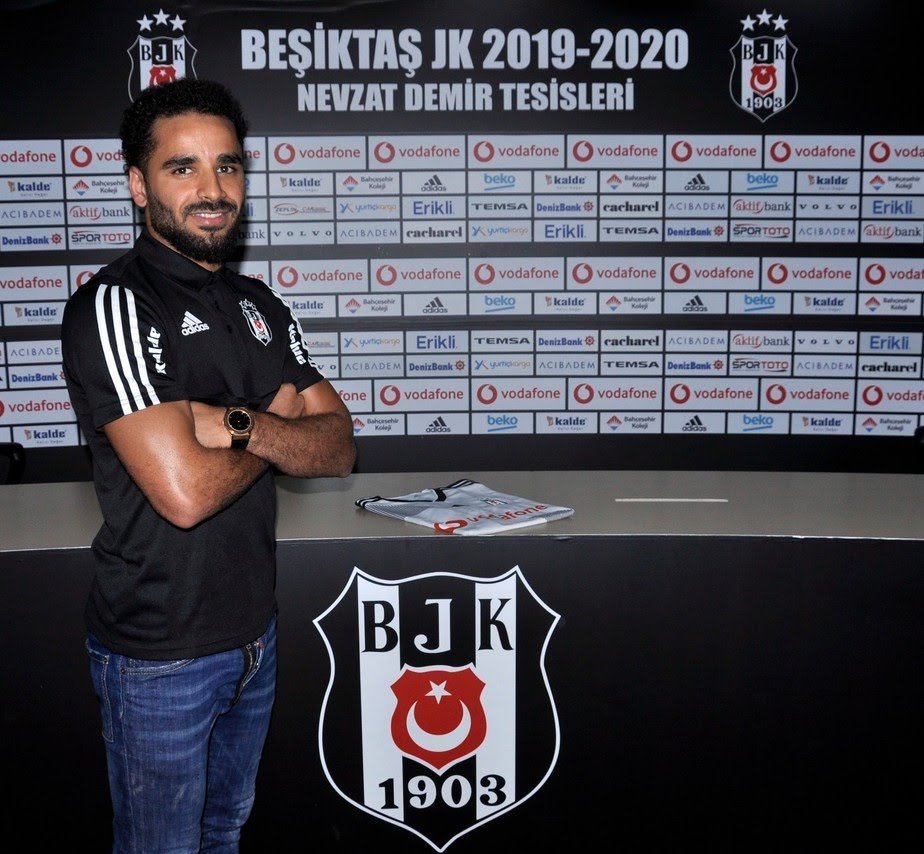 Besiktas está farto de Douglas