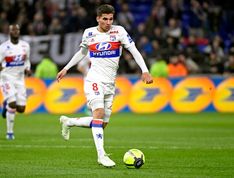 Juventus tem interesse em Aouar do Lyon