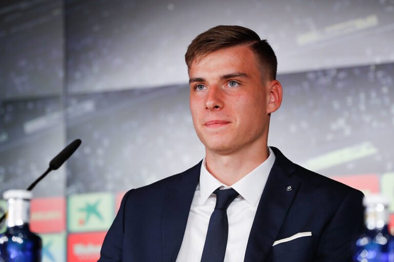 Lunin buscará uma saída em definitivo do Real Madrid