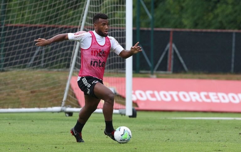 São Paulo não terá desfalques de Covid-19 contra o Flamengo