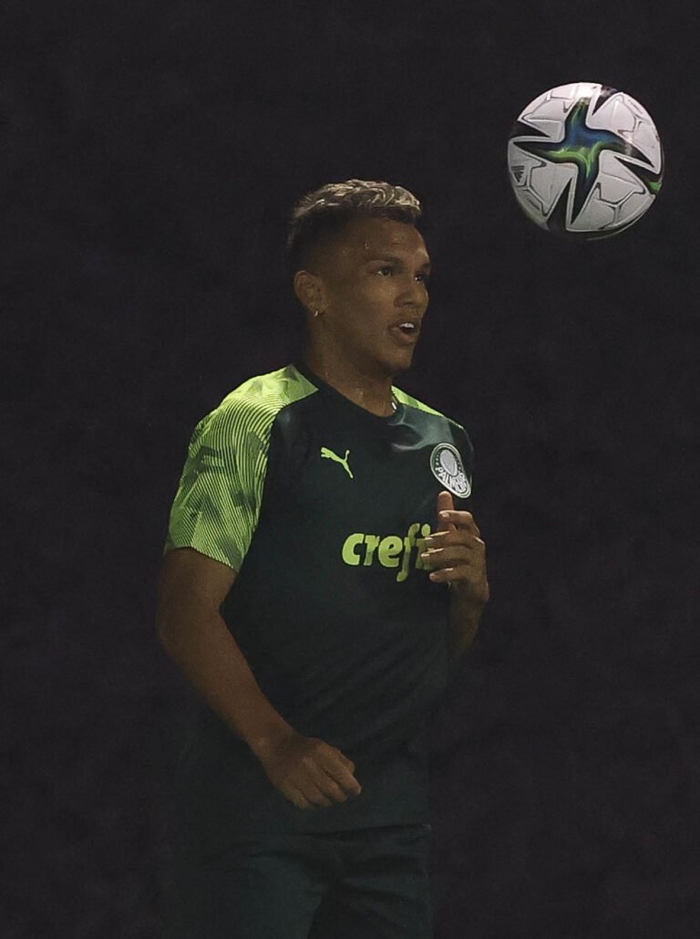 Gabriel Veron está fora do Mundial e Lucas Esteves entra em seu lugar
