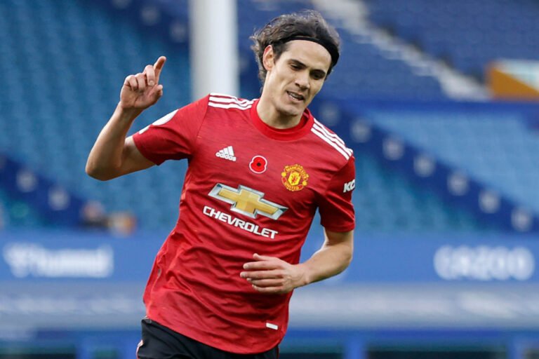 Solskjaer deseja renovação de Cavani: ‘Fiquei impressionado com ele’