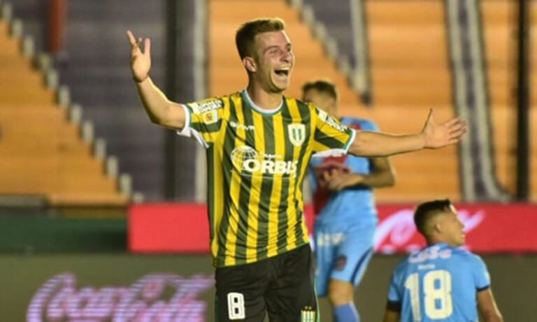 Meio-campista argentino é alvo do Internacional