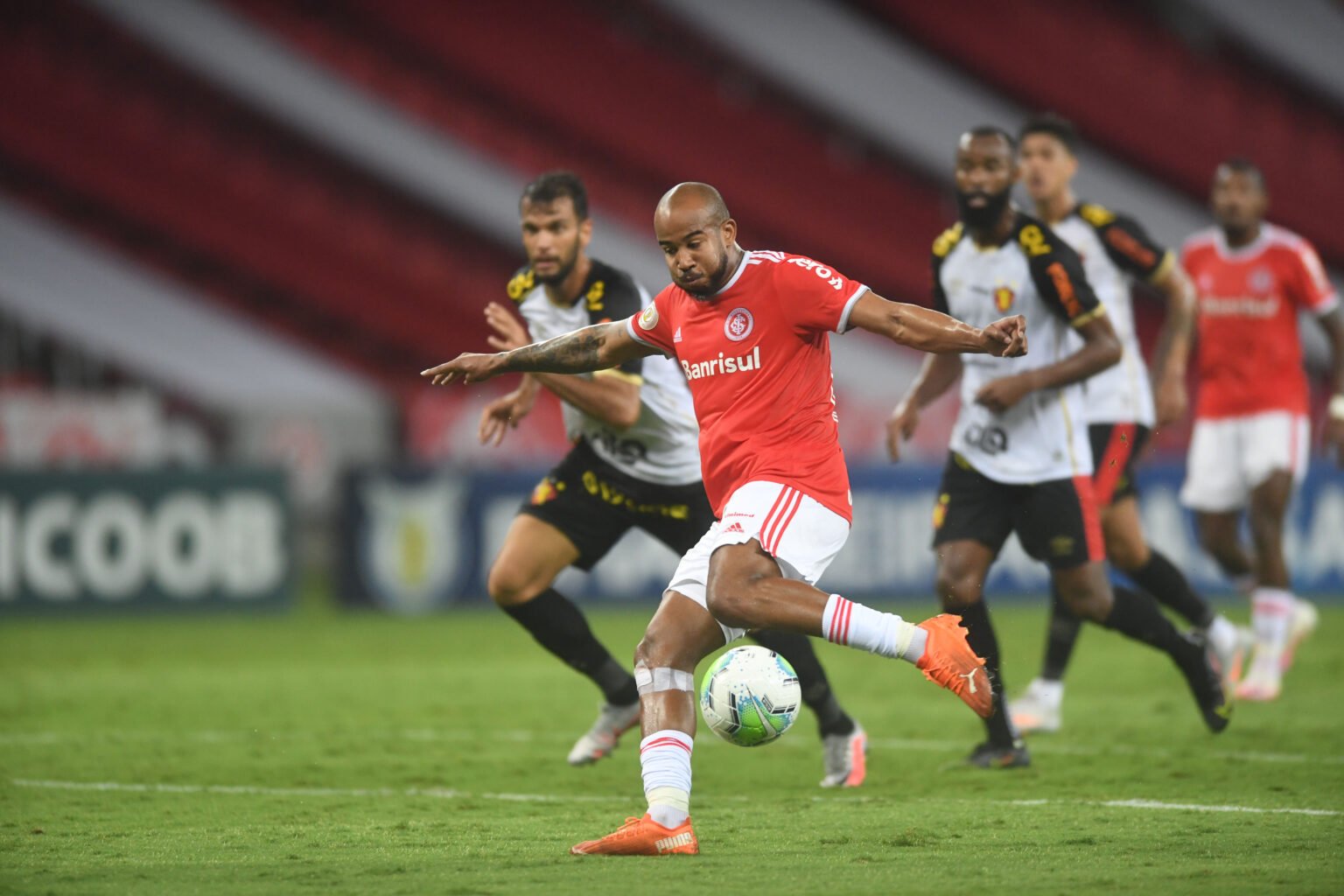 Internacional corre risco de perder título