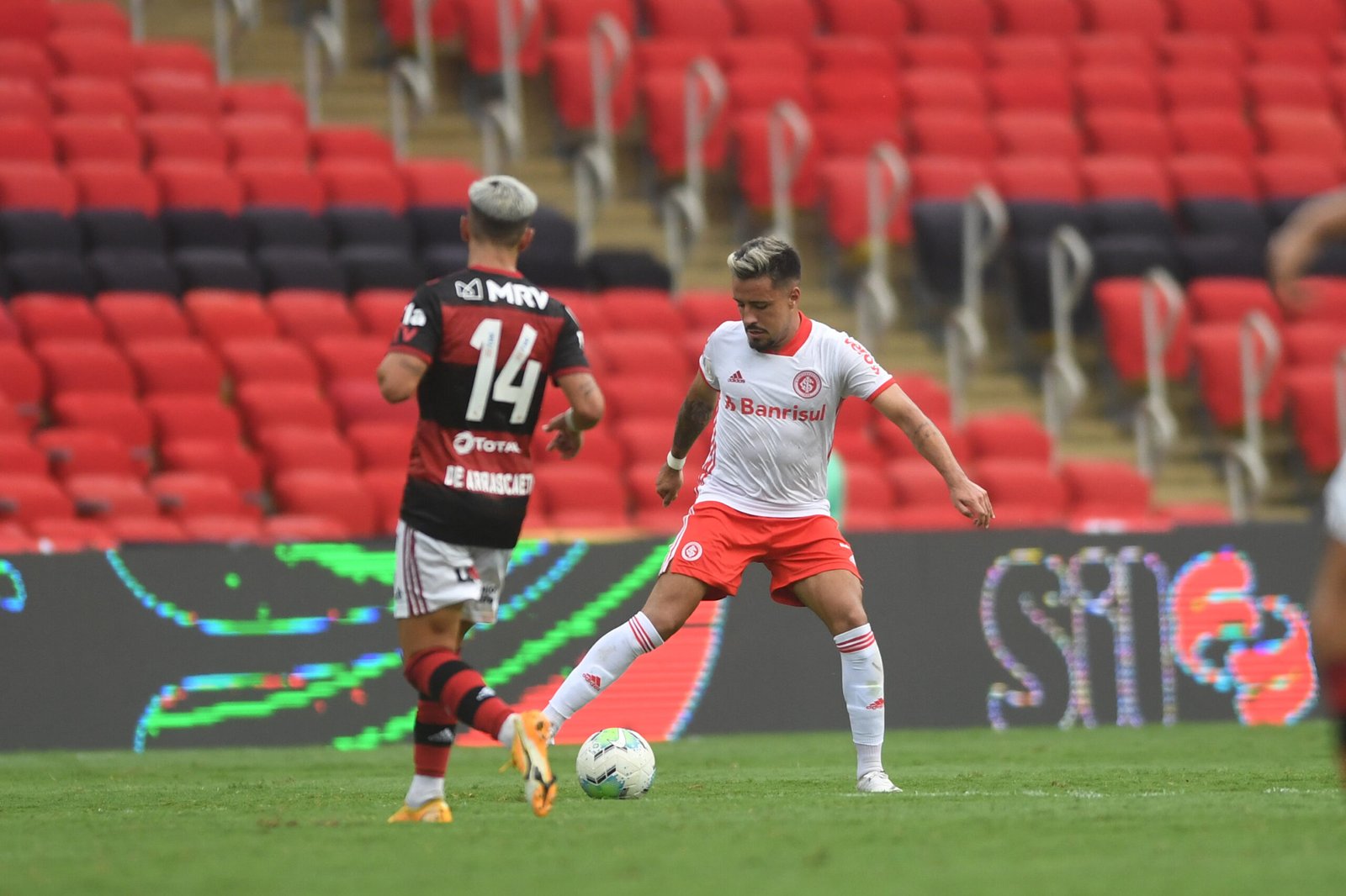 Internacional precisa ligar secador