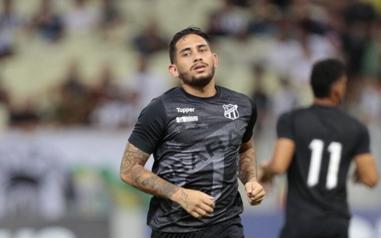 “Eu tive sorte na vida de chegar no Ceará, me estabilizar e ter sequência na carreira”, define Leandro Carvalho em entrevista ao MF
