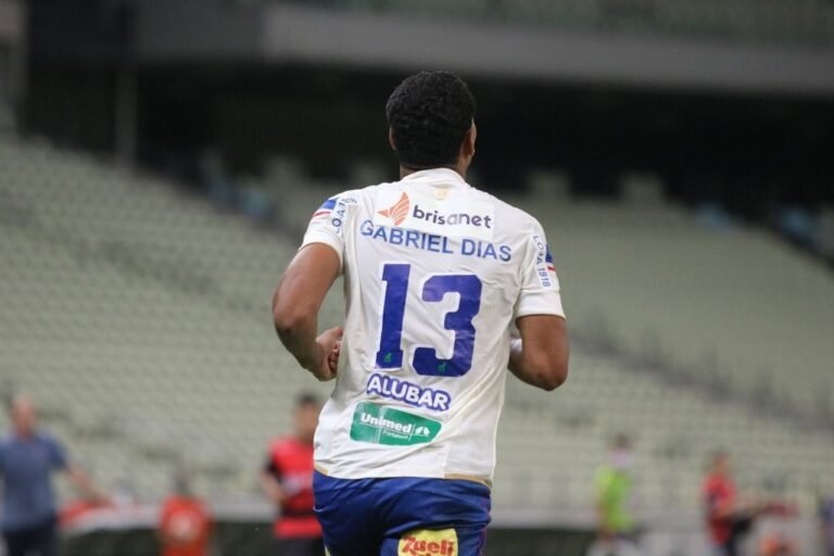 Times do Brasil e Japão disputam contratação de Gabriel Dias