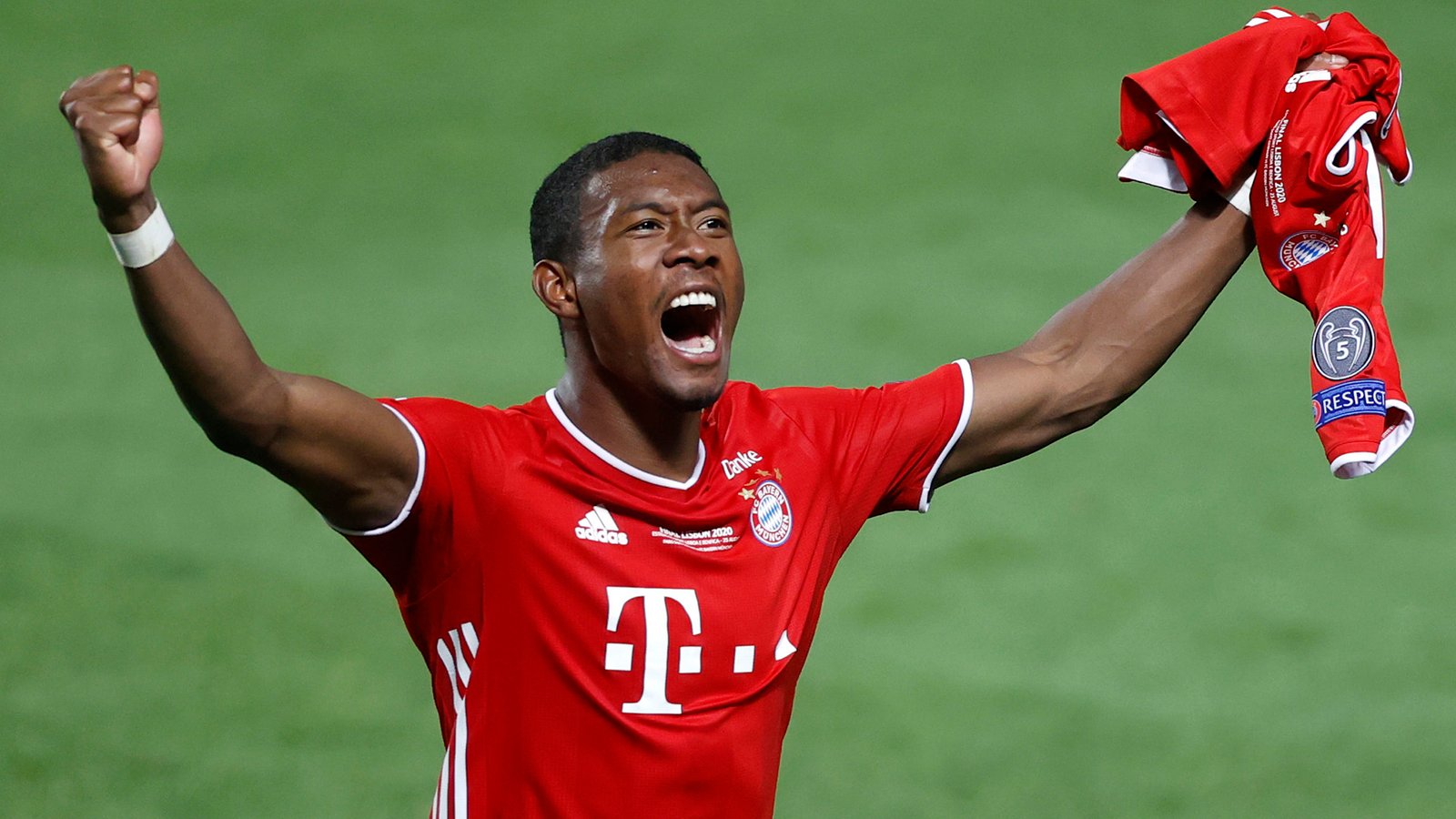 Liverpool e Chelsea não desistem de Alaba, apesar de acerto verbal com o Real Madrid