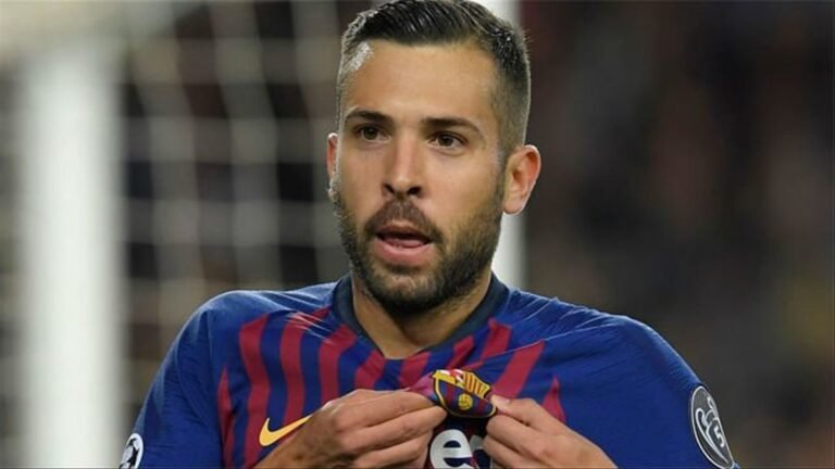 Barcelona visa opções para substituto de Jordi Alba