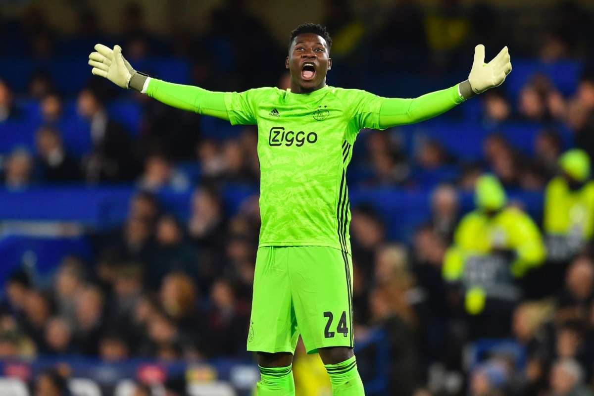 Borussia Dortmund interessado em goleiro do Ajax, segundo mídia alemã