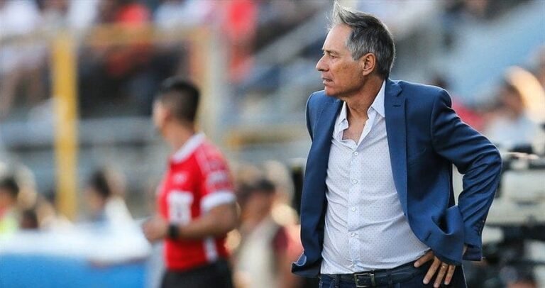 Santos muito próximo de contratar Ariel Holan; veja o que falta para o treinador ser anunciado