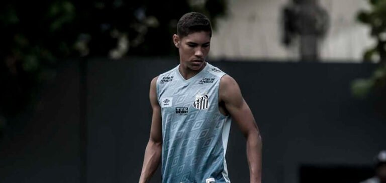 Com Soteldo de volta, Santos encerra preparação para o jogo contra o Fluminense; veja relacionados e provável escalação