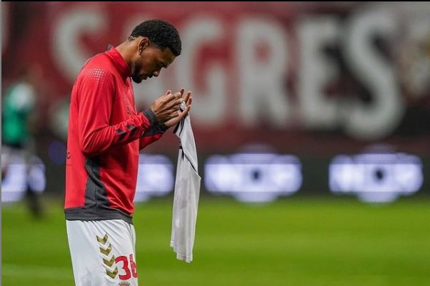 Bruno Viana assina contrato com o Flamengo nesta tarde