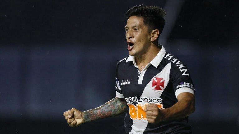 Corinthians mira a contratação de Germán Cano, do Vasco