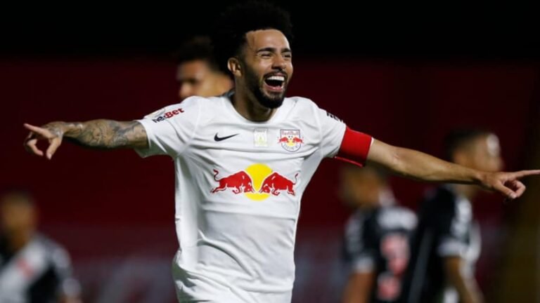 Claudinho é convidado para atuar no Flamengo: “Partiu Mengão?”