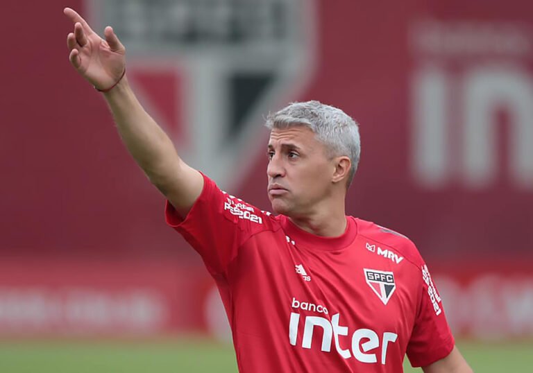 Hernán Crespo inicia trabalhos no Tricolor