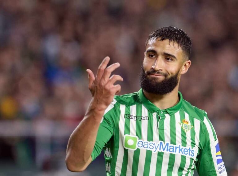 O Real Betis está considerando a venda de Nabil Fekir