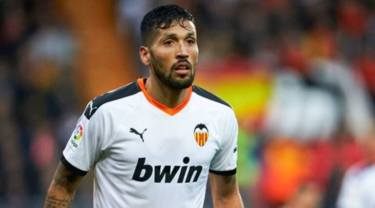 Ezequiel Garay, um dos grandes esquecidos do mercado
