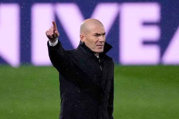 Zinedine Zidane fala sobre mais uma lesão no elenco: “Quando perco um jogador, como treinador me incomoda”