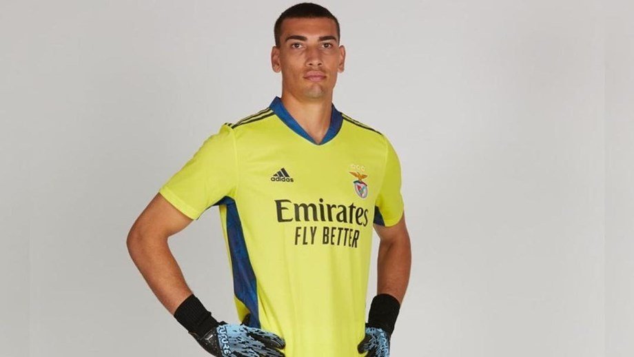 Burnley interessado em goleiro do Benfica