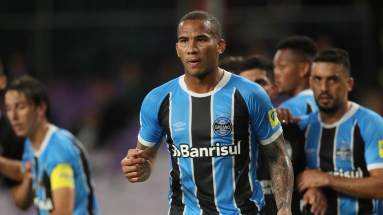 Ceará negocia contratação do atacante Jael, ex-Grêmio
