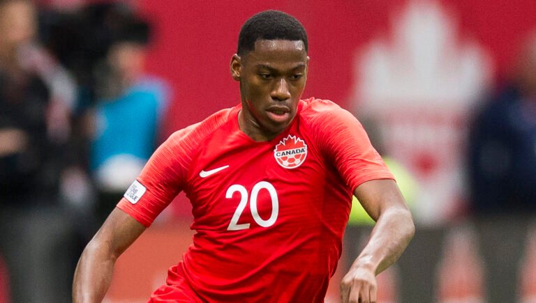 Jonathan David demonstra desejo pelo FC Barcelona