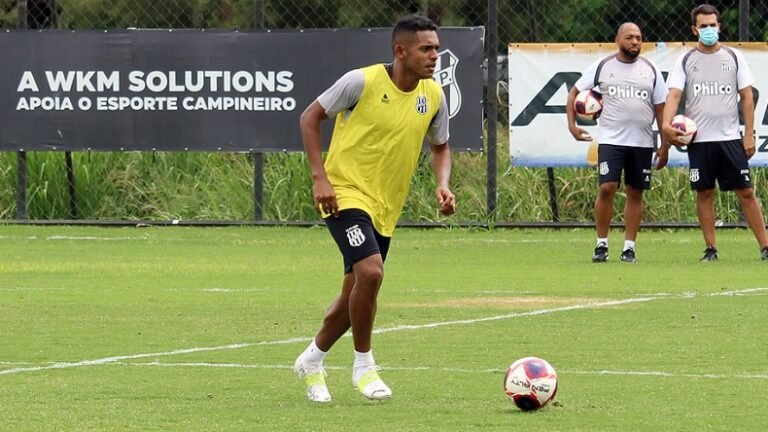 Ceará faz proposta por volante e contrata jovem goleiro