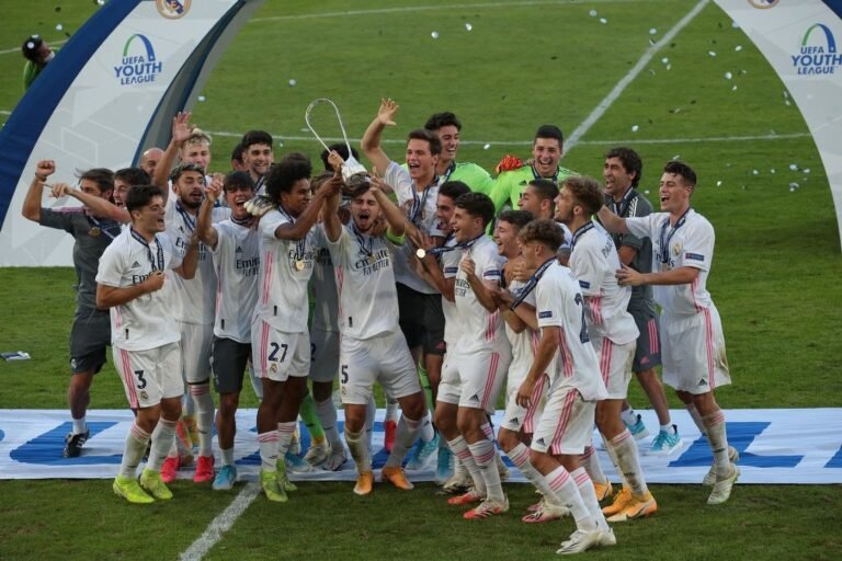 Real Madrid olhará para os jogadores formados no clube para temporada 2021/22