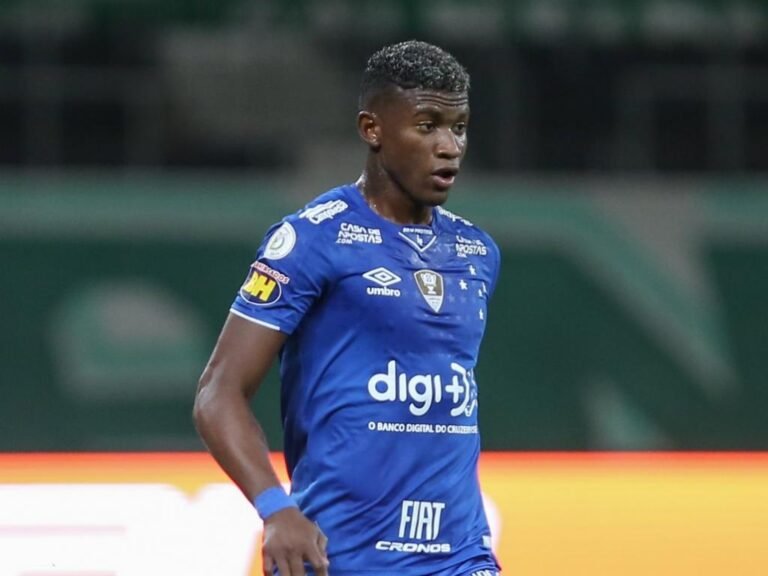 São Paulo desembolsa R$ 13,5 milhões ao Cruzeiro por Orejuela