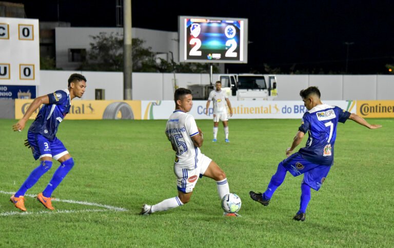 Além da classificação, ganhar do São Raimundo-RR vale a quebra de tabu